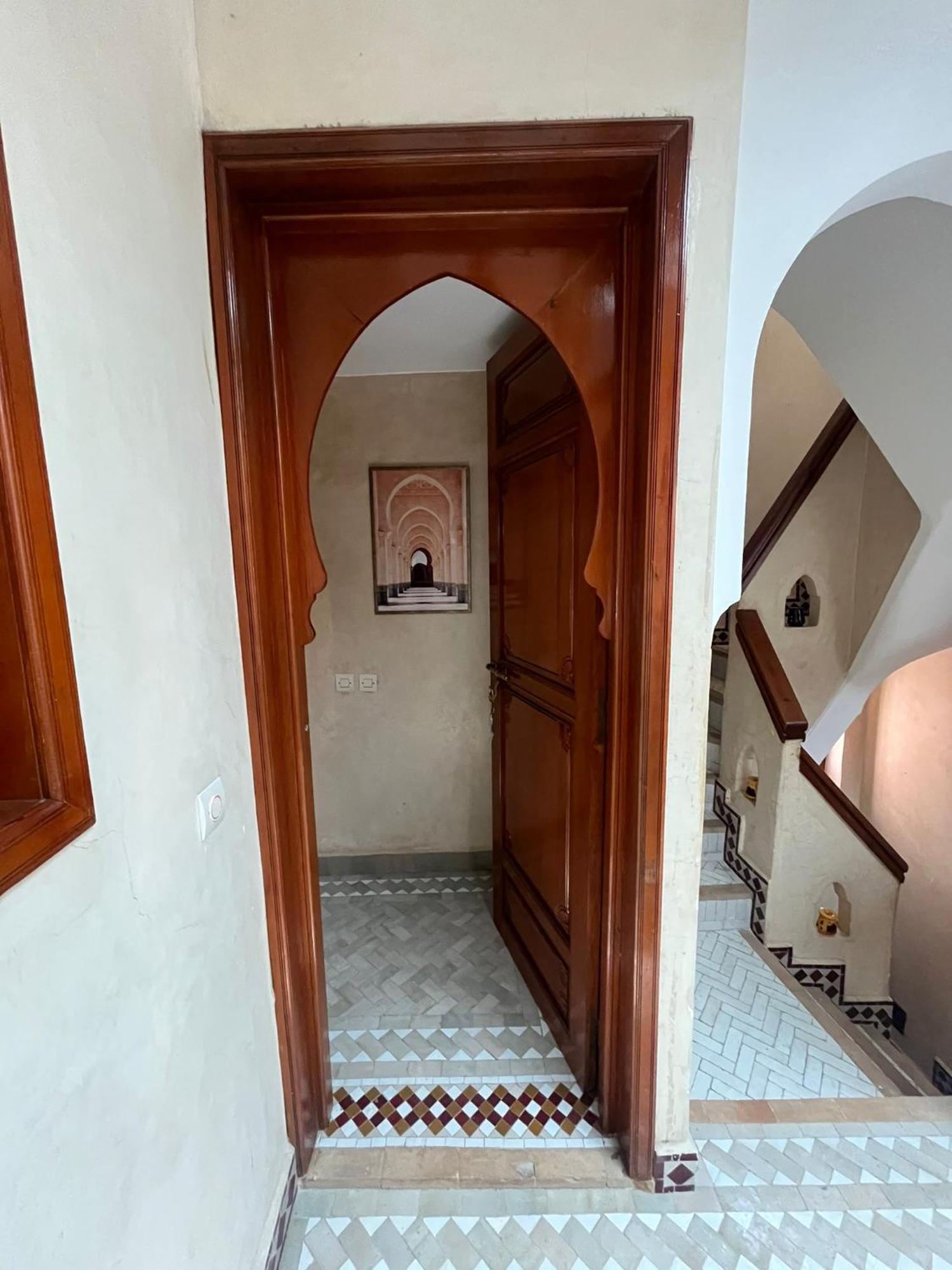 Riad Amazing Amazigh Avec Jacuzzi Petit Dejeuner Compris Avec Aussi Chambres Familiales Pres De La Place Jemaa El Fna Марракеш Екстер'єр фото
