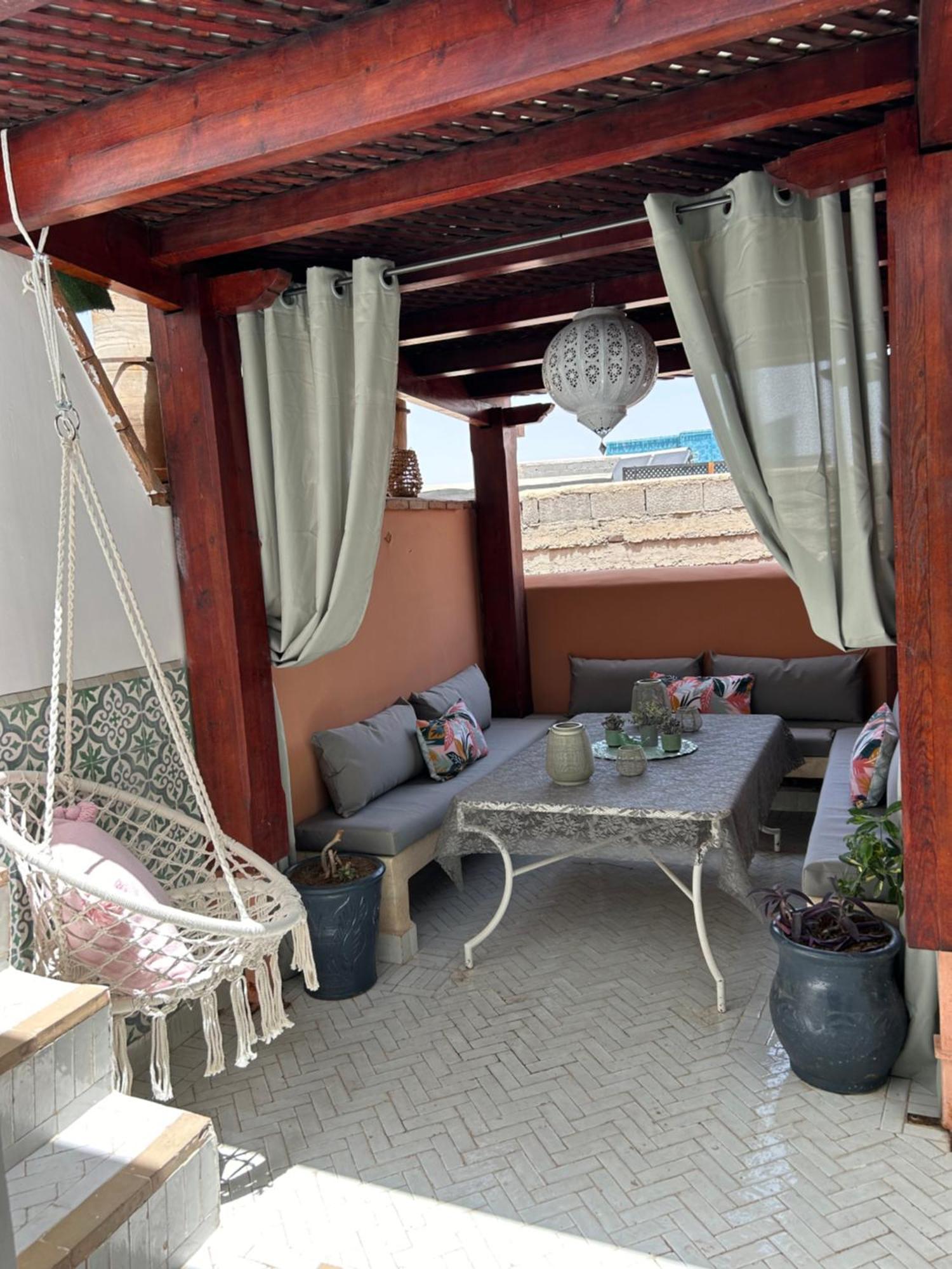 Riad Amazing Amazigh Avec Jacuzzi Petit Dejeuner Compris Avec Aussi Chambres Familiales Pres De La Place Jemaa El Fna Марракеш Екстер'єр фото