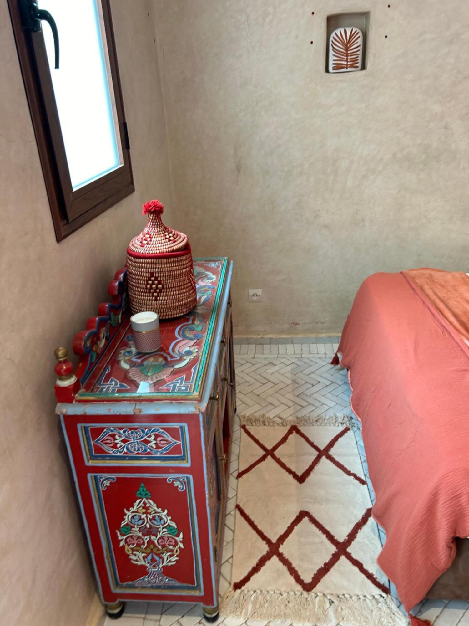 Riad Amazing Amazigh Avec Jacuzzi Petit Dejeuner Compris Avec Aussi Chambres Familiales Pres De La Place Jemaa El Fna Марракеш Екстер'єр фото