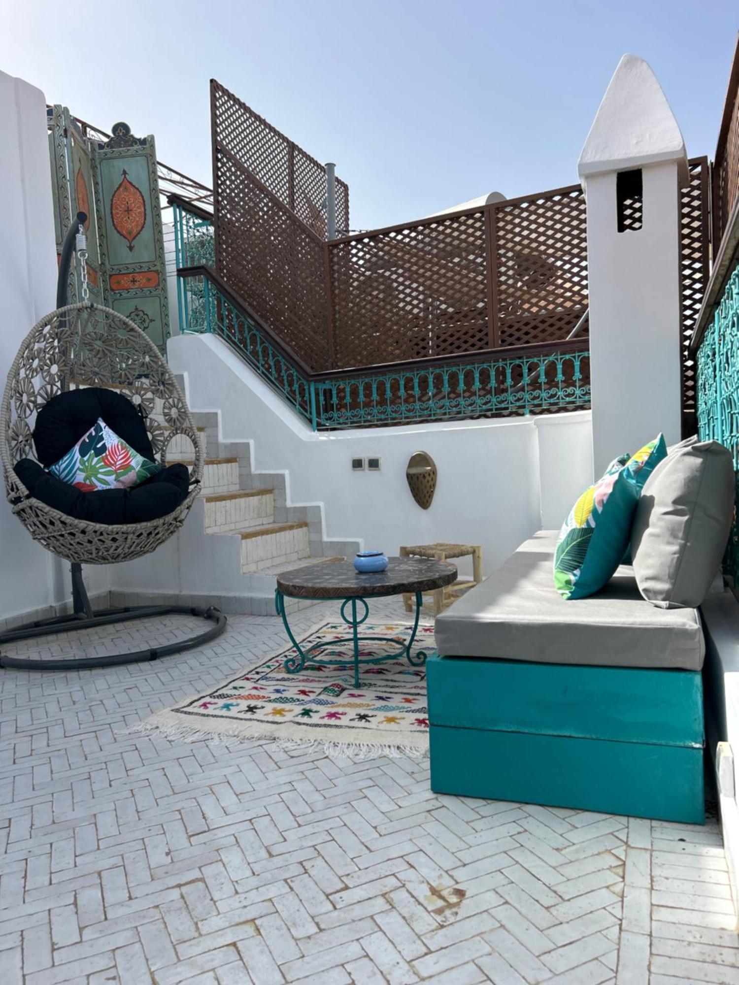 Riad Amazing Amazigh Avec Jacuzzi Petit Dejeuner Compris Avec Aussi Chambres Familiales Pres De La Place Jemaa El Fna Марракеш Екстер'єр фото