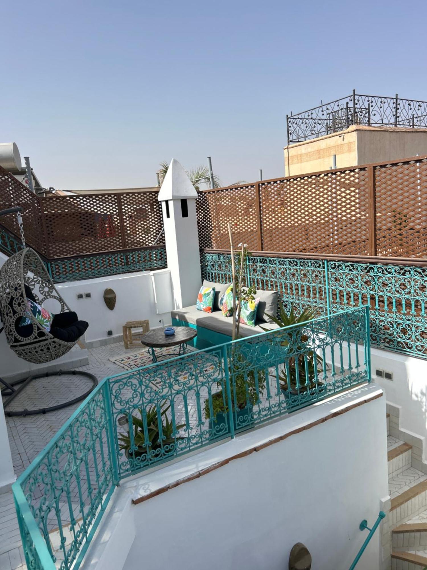 Riad Amazing Amazigh Avec Jacuzzi Petit Dejeuner Compris Avec Aussi Chambres Familiales Pres De La Place Jemaa El Fna Марракеш Екстер'єр фото